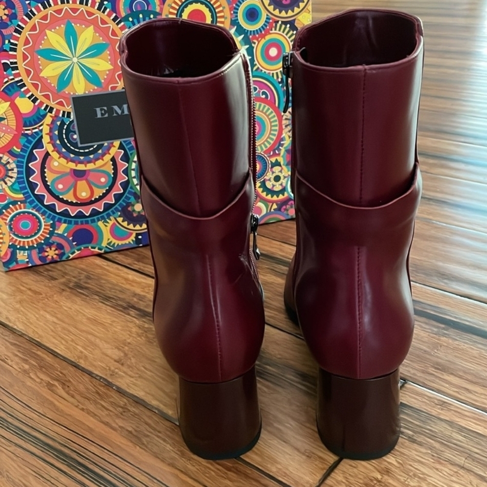 😍 Red Heeled Chelsea Boots with Block Heel - Picture 5 of 9